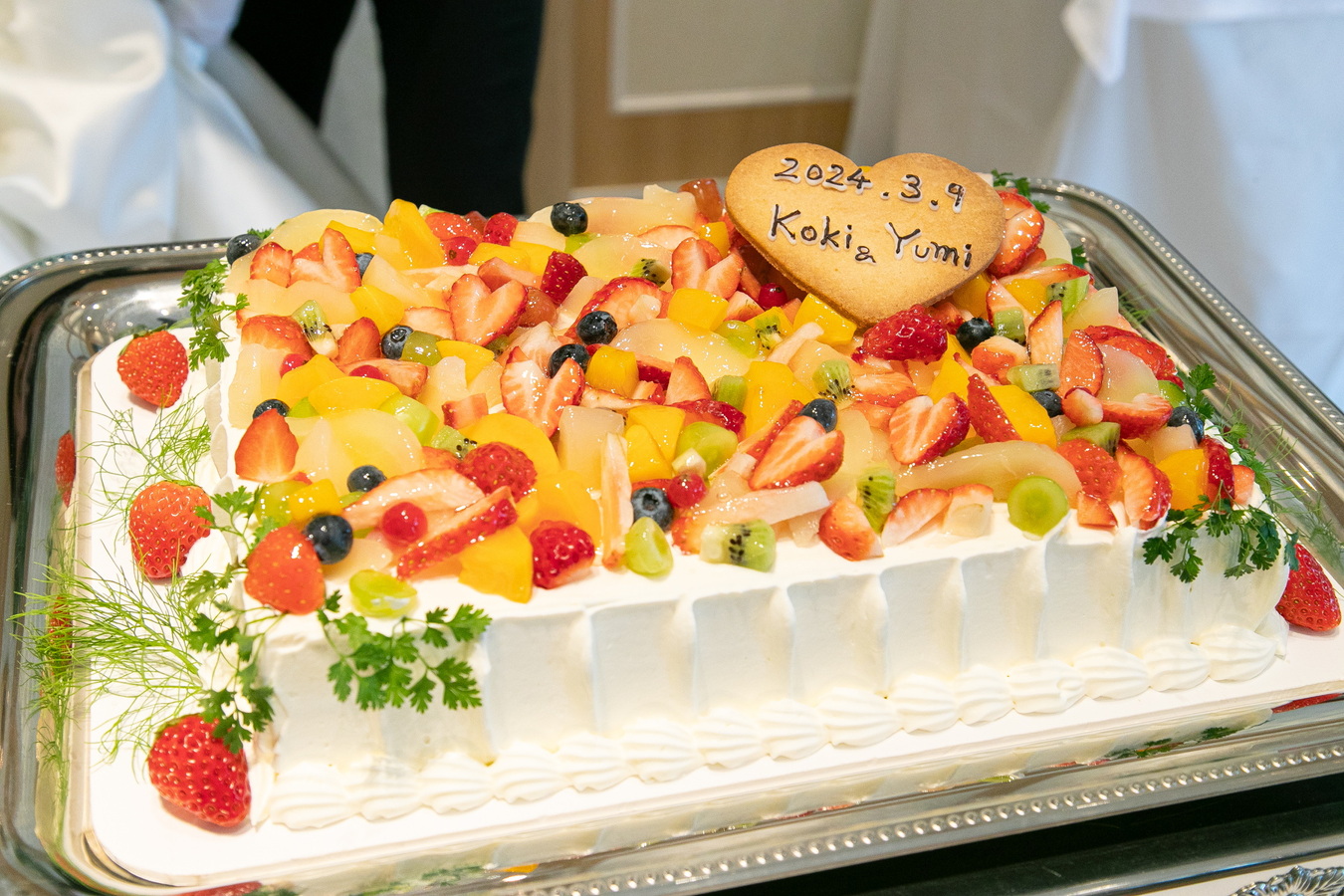 名古屋でチャペルフォト+会食 ウェディングケーキ