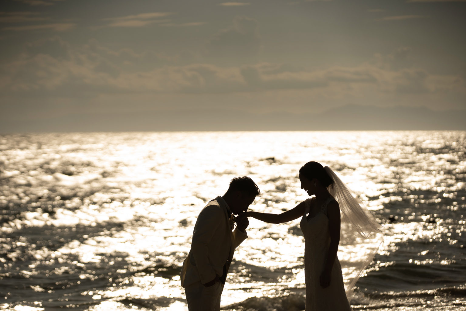 名古屋 ロケーションフォト ドレス姿の結婚写真