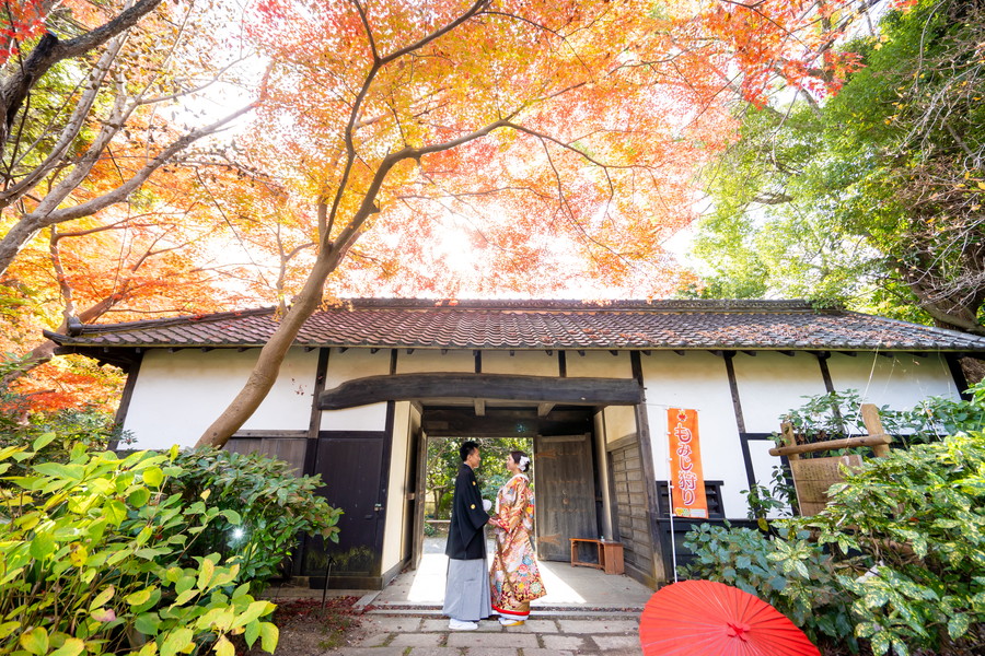 東山植物園での和装ロケーションフォト｜武家屋敷門